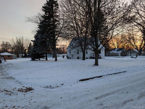 263 W Ann Arbor Ave, Pontiac, MI, 48340-1805 | Card Image