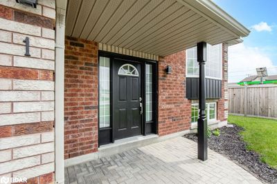 1 Pacific Ave, House other with 3 bedrooms, 2 bathrooms and 4 parking in Barrie ON | Image 2