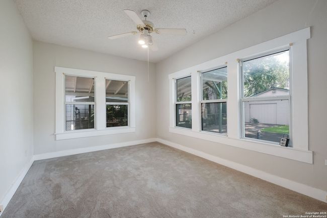 310 Mary St, House other with 3 bedrooms, 2 bathrooms and null parking in San Antonio TX | Image 23