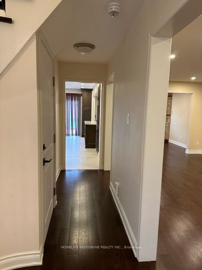 MAIN - 210 Ecclestone Dr, House other with 4 bedrooms, 3 bathrooms and 1 parking in Brampton ON | Image 9