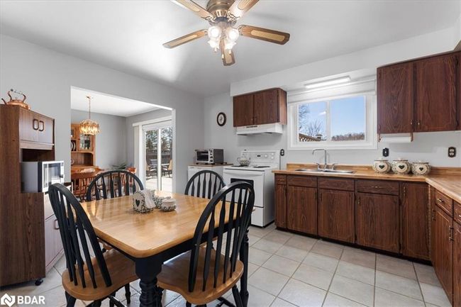 197 Chatterton Valley Cres, House other with 3 bedrooms, 2 bathrooms and 6 parking in Foxboro ON | Image 15