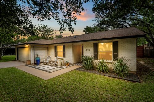 4302 Everest Ln, Austin, TX, 78727-5935 | Card Image