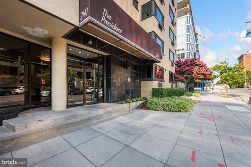 806-2141 I St Nw, WASHINGTON, DC, 20037-2355 | Card Image
