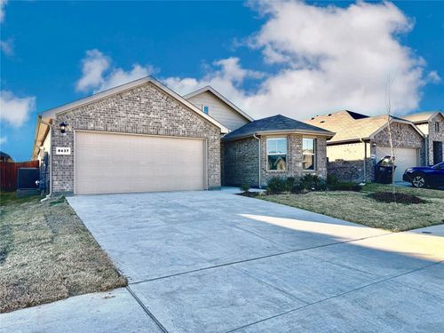 8437 Hollymead Ln, Fort Worth, TX, 76131-3171 | Card Image