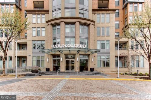 apt-115-8220 Crestwood Heights Dr, MCLEAN, VA, 22102-3121 | Card Image