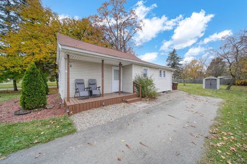 842 Burr St, Adrian, MI, 49221-3249 | Card Image
