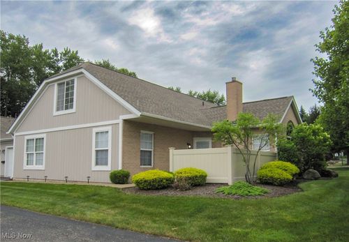 310 Millennium Drive, Tallmadge, OH, 44278 | Card Image