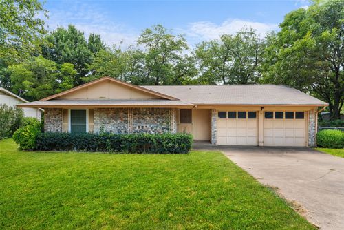 438 Parkview Dr, Duncanville, TX, 75137-3921 | Card Image