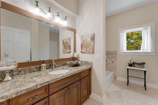 Guest Bathroom | Image 20