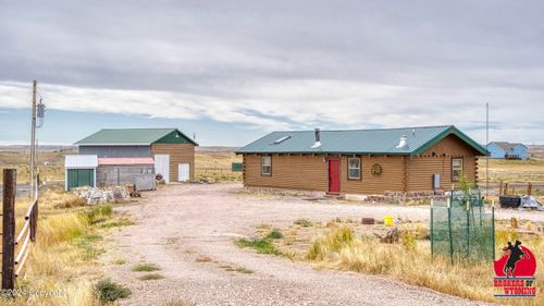 14 Juniper Hills Rd, Moorcroft, WY, 82721-9215 | Card Image