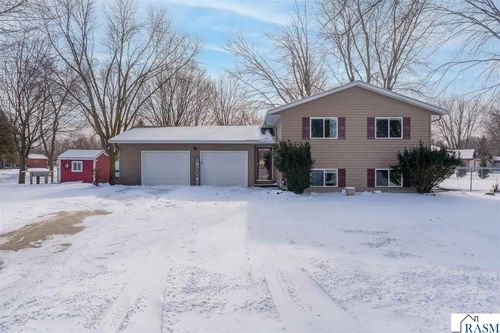 1529 Peggy Ln, North Mankato, MN, 56003-1953 | Card Image