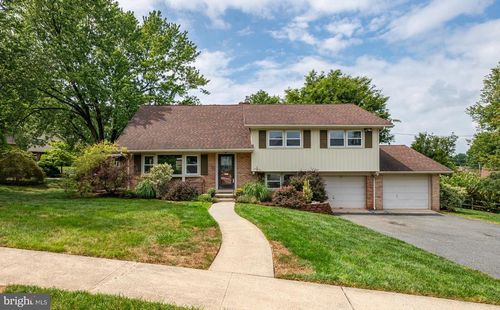 509 Berks Pl, READING, PA, 19609-1205 | Card Image