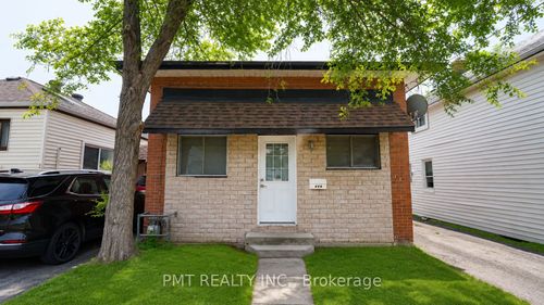 109 Nassau St, Oshawa, ON, L1J4A3 | Card Image