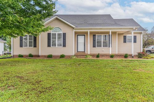 138 Kempton Ct, Bowling Green, KY, 42104-5504 | Card Image