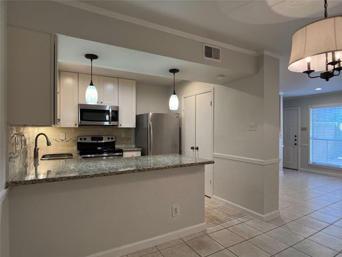 25-1601 S Shepherd Dr, Houston, TX, 77019-3533 | Card Image