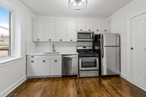 apt-1-3050 W Cornelia Ave, Chicago, IL, 60618-5659 | Card Image
