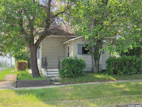 1001 Herbert Ave, Herbert, SK, S0H0C6 | Card Image