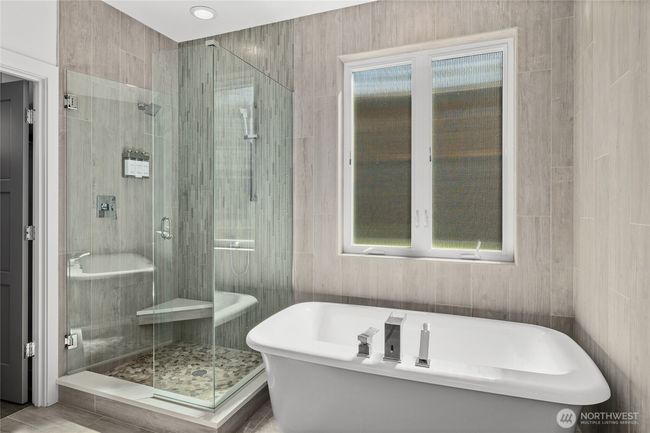 501 Maple Leaf Loop, House other with 4 bedrooms, 5 bathrooms and 2 parking in Cle Elum WA | Image 21