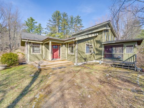 8 Mason Young Ln, Keene Valley, NY, 12943-1915 | Card Image