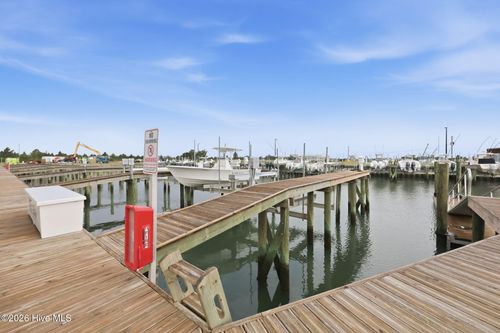 54-200 Olde Towne Yacht Club Dr, Beaufort, NC, 28516-1124 | Card Image