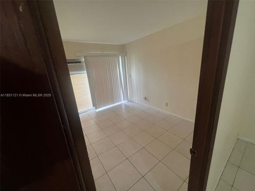 a10-6580 Santona St, Coral Gables, FL, 33146-3156 | Card Image