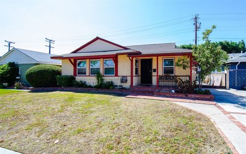 100 W Barclay St, Long Beach, CA, 90805-2108 | Card Image
