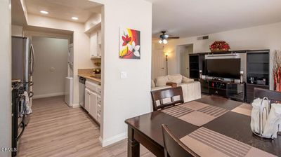 139 - Oak Street, Condo with 2 bedrooms, 2 bathrooms and 2 parking in Glendale CA | Image 2