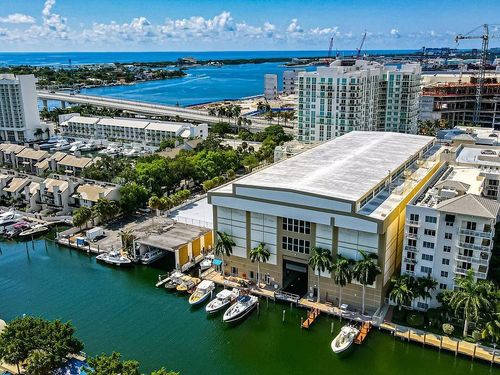 1801 Se 17th St, Fort Lauderdale, FL, 33316-3015 | Card Image