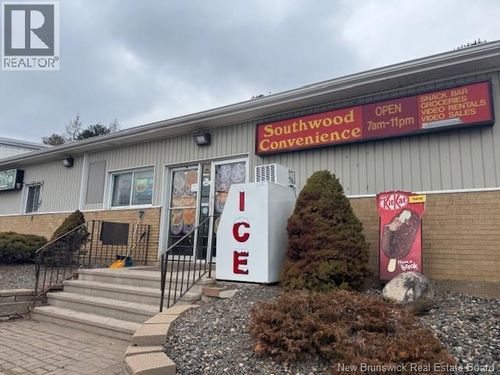 25 Hubbard Rd, Fredericton, NB, E3B6B3 | Card Image