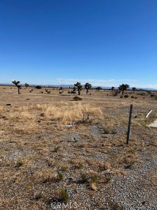6502 La Mesa Rd, House other with 10 bedrooms, 6 bathrooms and 6 parking in Phelan CA | Image 9