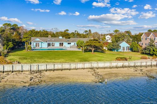 6 Last Ln, Hampton Bays, NY, 11946-3413 | Card Image