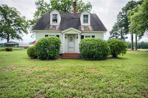 8138 Glass Road, Hayes, VA, 23072 | Card Image