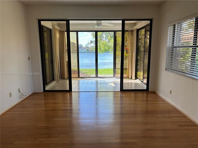 APT-9 - 6041 Se Landing Way, Condo with 3 bedrooms, 2 bathrooms and null parking in Stuart FL | Image 36