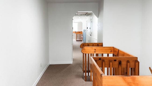 Entry Hallway | Image 8