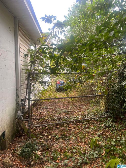 3033 23rd St, Tuscaloosa, AL, 35401-5303 | Card Image