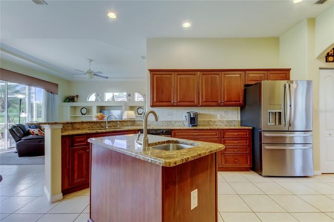522 Planters Manor Way, House other with 3 bedrooms, 3 bathrooms and null parking in BRADENTON FL | Image 7