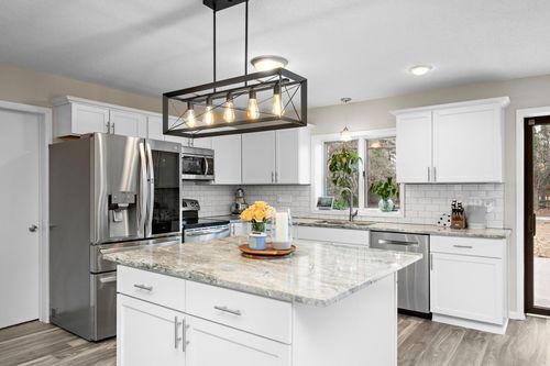 5249 W 95th St, Bloomington, MN, 55437-2094 | Card Image