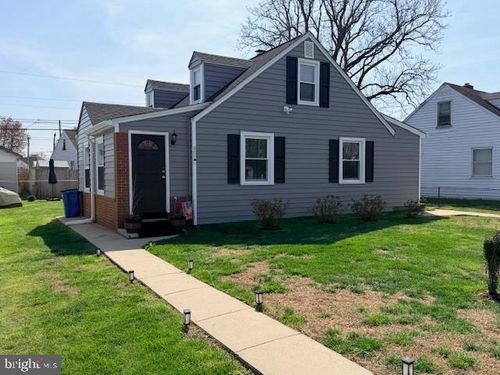 8217 Cornwall Rd, DUNDALK, MD, 21222-6009 | Card Image