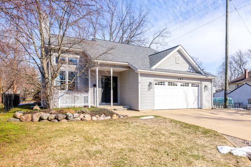 182 W Washington St, Romeo, MI, 48065-5161 | Card Image