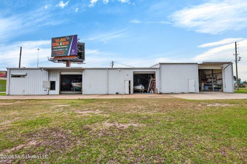 10483 Boney Ave, D'Iberville, MS, 39540-4842 | Card Image