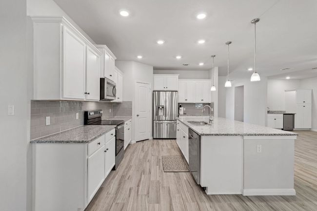 127 Tom Kite Dr, House other with 4 bedrooms, 3 bathrooms and 6 parking in Burnet TX | Image 11
