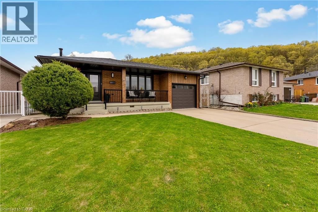 Residential in Hamilton 4