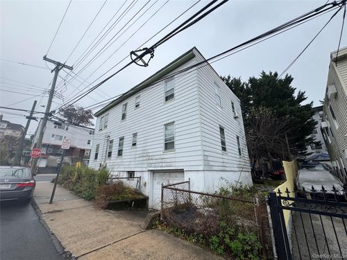 2 Culver St, Yonkers, NY, 10705-2201 | Card Image