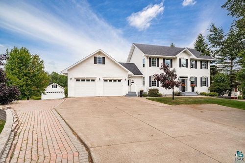 2827 Parkwood Ln, Duluth, MN, 55811-5829 | Card Image