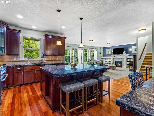 179 Se 46 Th Dr, House other with 4 bedrooms, 4 bathrooms and 2 parking in Gresham OR | Image 8