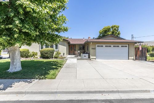 3903 Manzanita Ct, Concord, CA, 94519-1127 | Card Image