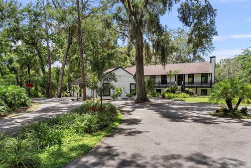 900 Oak Hollow Pl, Brandon, FL, 33510-2737 | Card Image