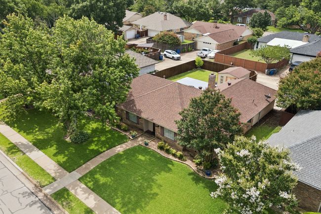 Aerial perspective of suburban area | Image 31