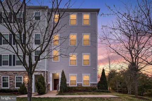 16856 Porters Inn Dr, DUMFRIES, VA, 22026-3040 | Card Image