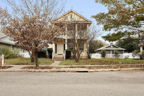570 Hogan, Kyle, TX, 78640-5566 | Card Image